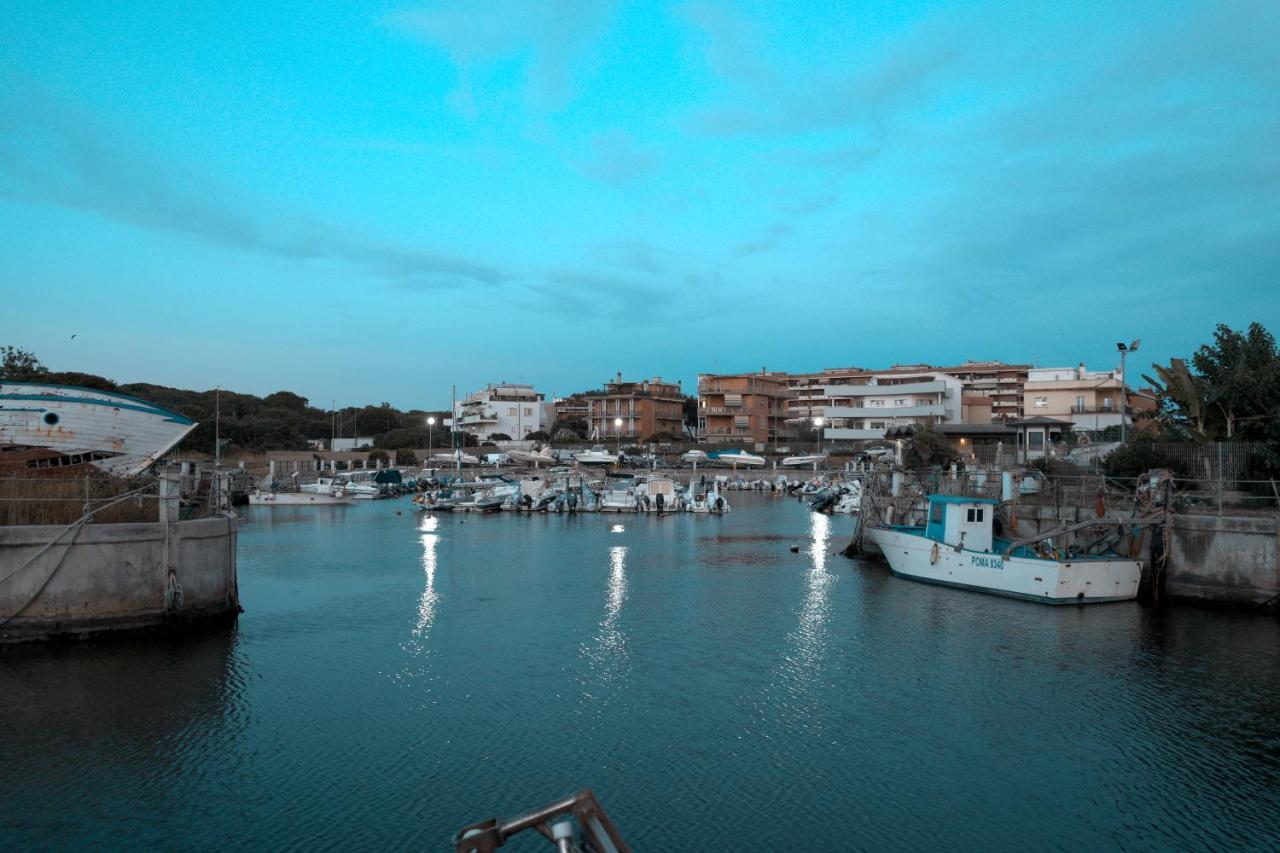 Roma Al Mare! Le Comete Del Borghetto Lido di Ostia Bagian luar foto