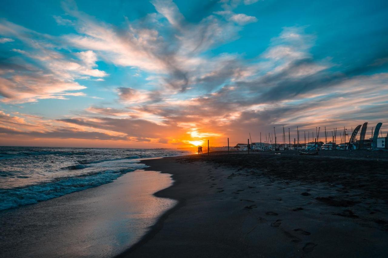 Roma Al Mare! Le Comete Del Borghetto Lido di Ostia Bagian luar foto
